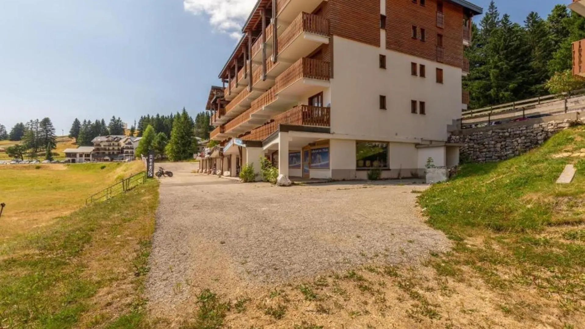 Superbe Appartement Au Pied Des Pistes -Le Chamois Les Deserts  Apartment